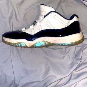 Jordan 11 Emerald Easters